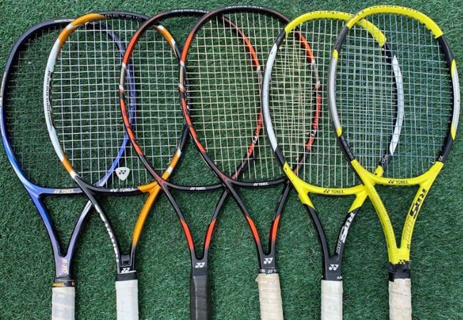 Gậy tennis siêu nhẹ năm 2025 với thiết kế hiện đại
