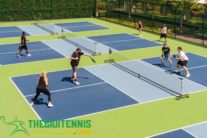 Sân chơi & ứng dụng Pickleball là gì?