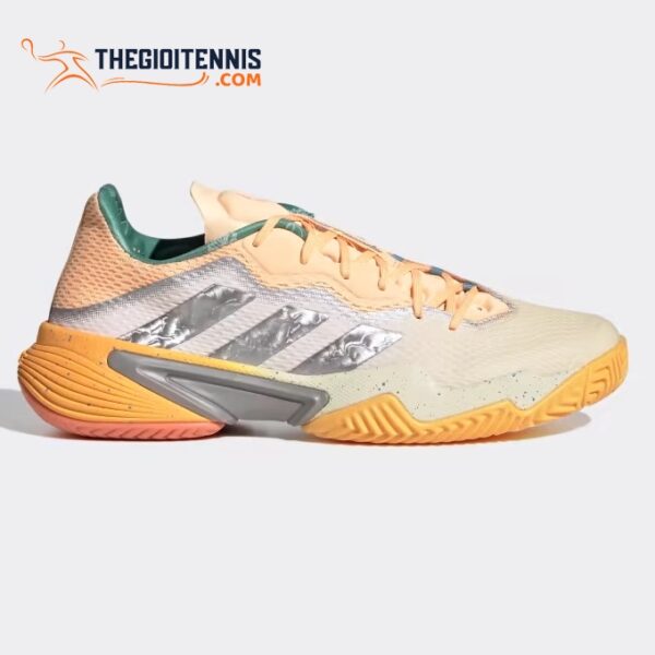Giới thiệu tổng quan giày Tennis Adidas Barricade: Biểu tượng mới của sức mạnh và phong cách sân đấu