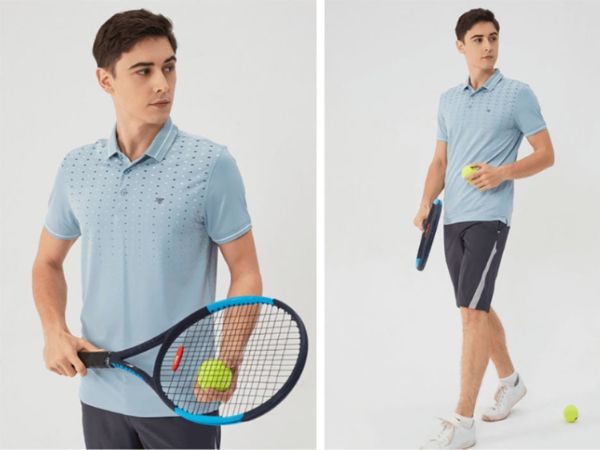 outfit tennis nam đa dạng phong cách trên sân cứng với áo polo và giày bền chắc